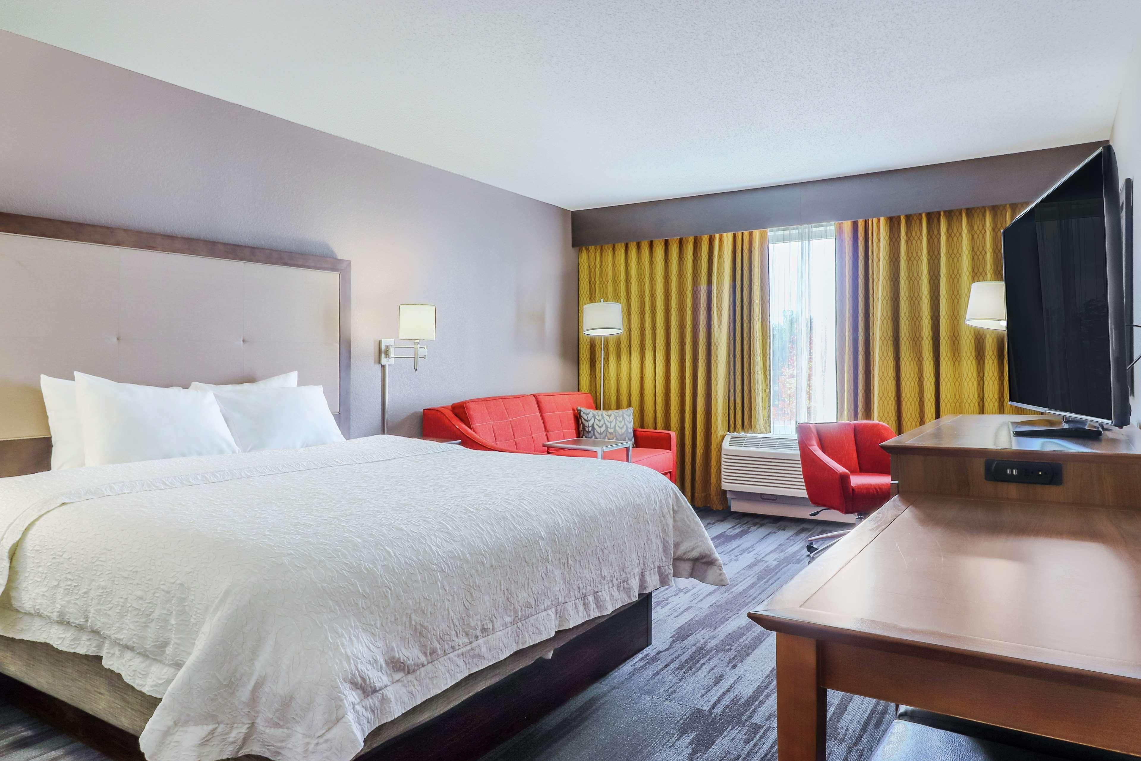 Hampton Inn Гіт Екстер'єр фото