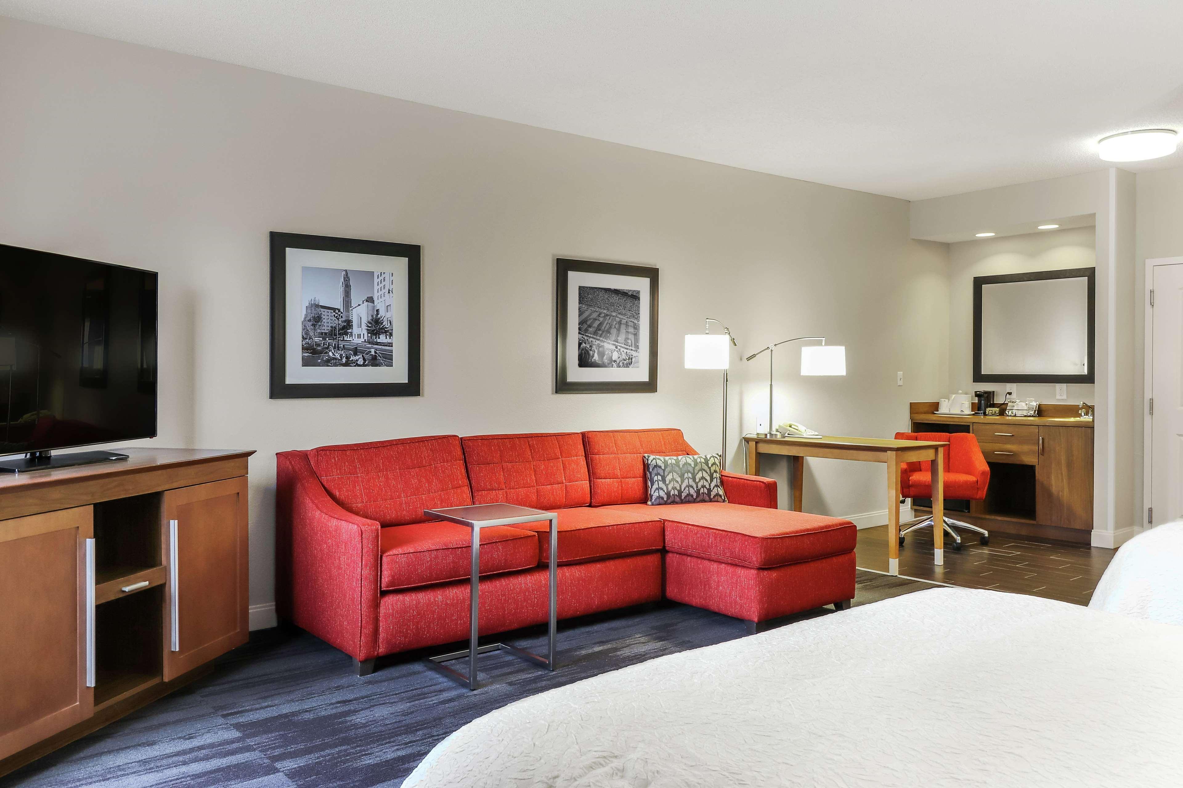 Hampton Inn Гіт Екстер'єр фото